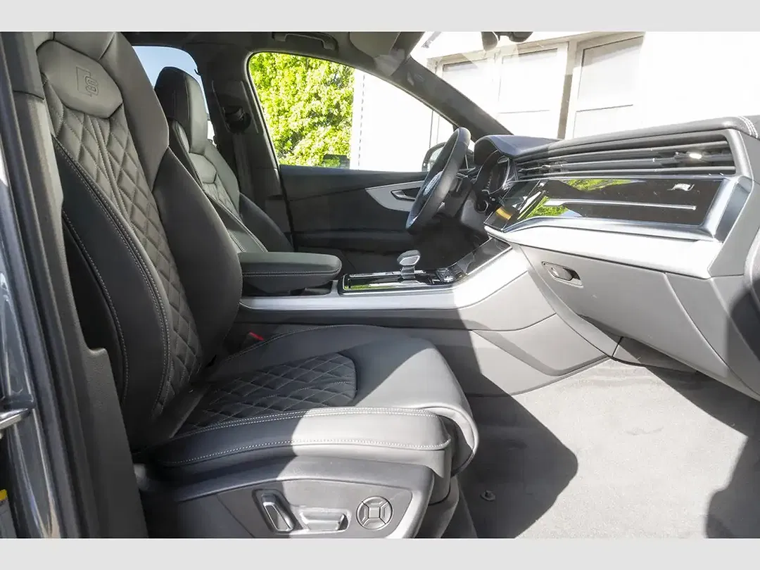 Audi Q7 - Thumbnail 7