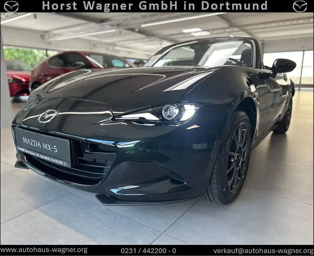 Mazda MX-5 - Thumbnail 1
