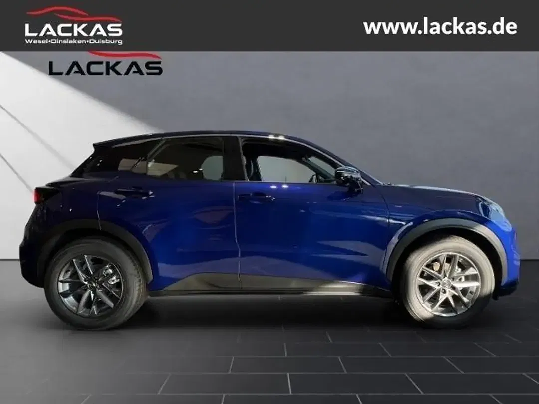 Lexus LBX - Thumbnail 10