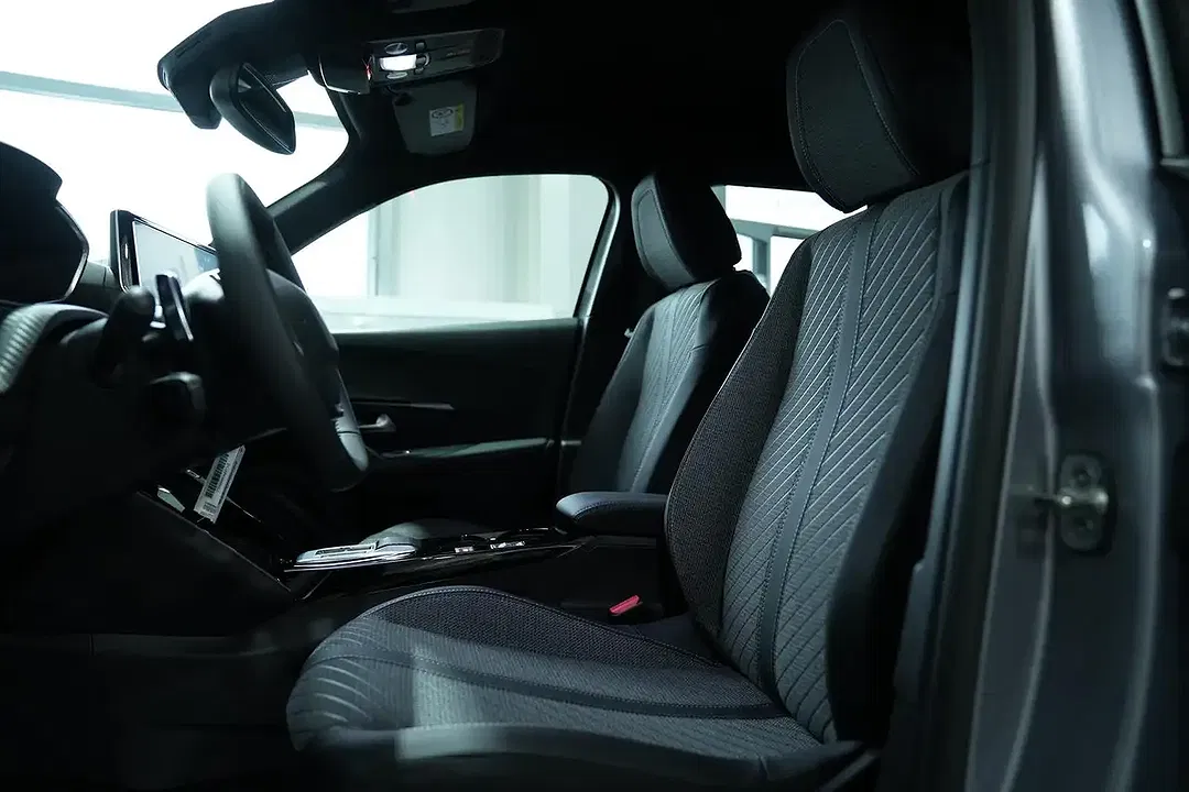 Peugeot 2008 - Thumbnail 13