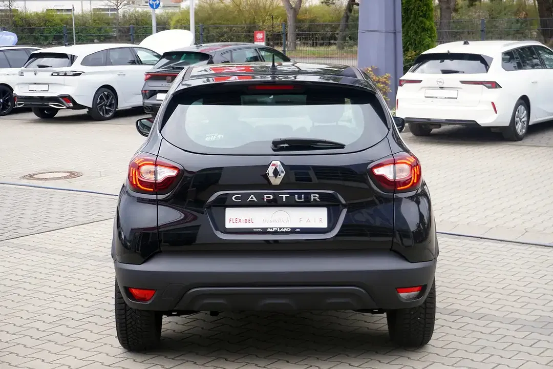 Renault Captur - Thumbnail 6