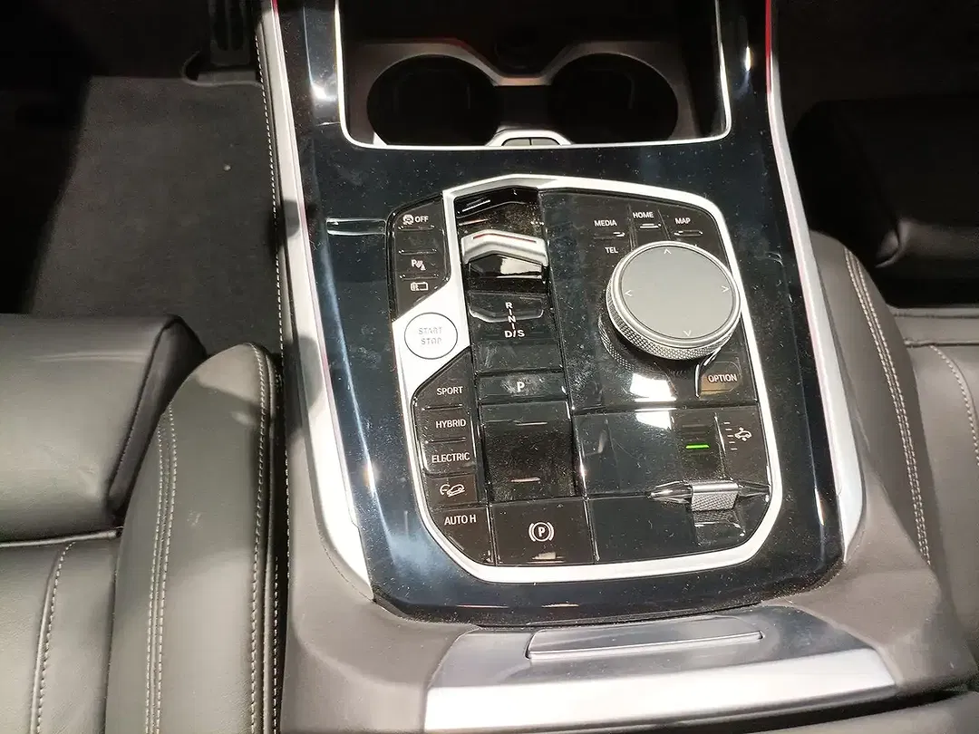 BMW X5 - Thumbnail 12