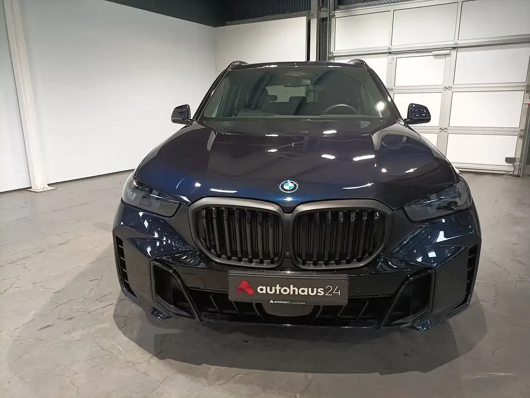 BMW X5 - Thumbnail 2
