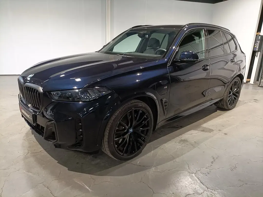 BMW X5 - Thumbnail 3