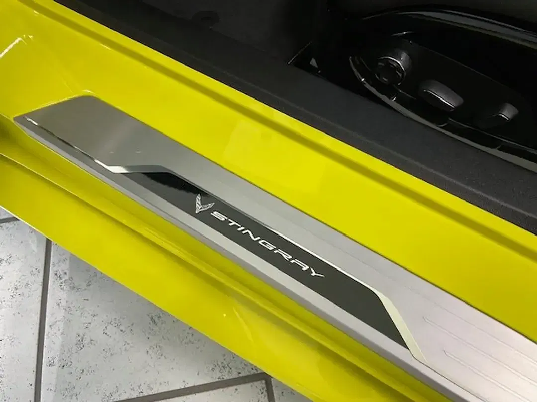Corvette C8 - Thumbnail 4