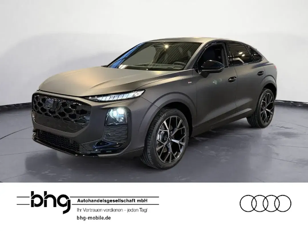 Audi Q3 - Thumbnail 1