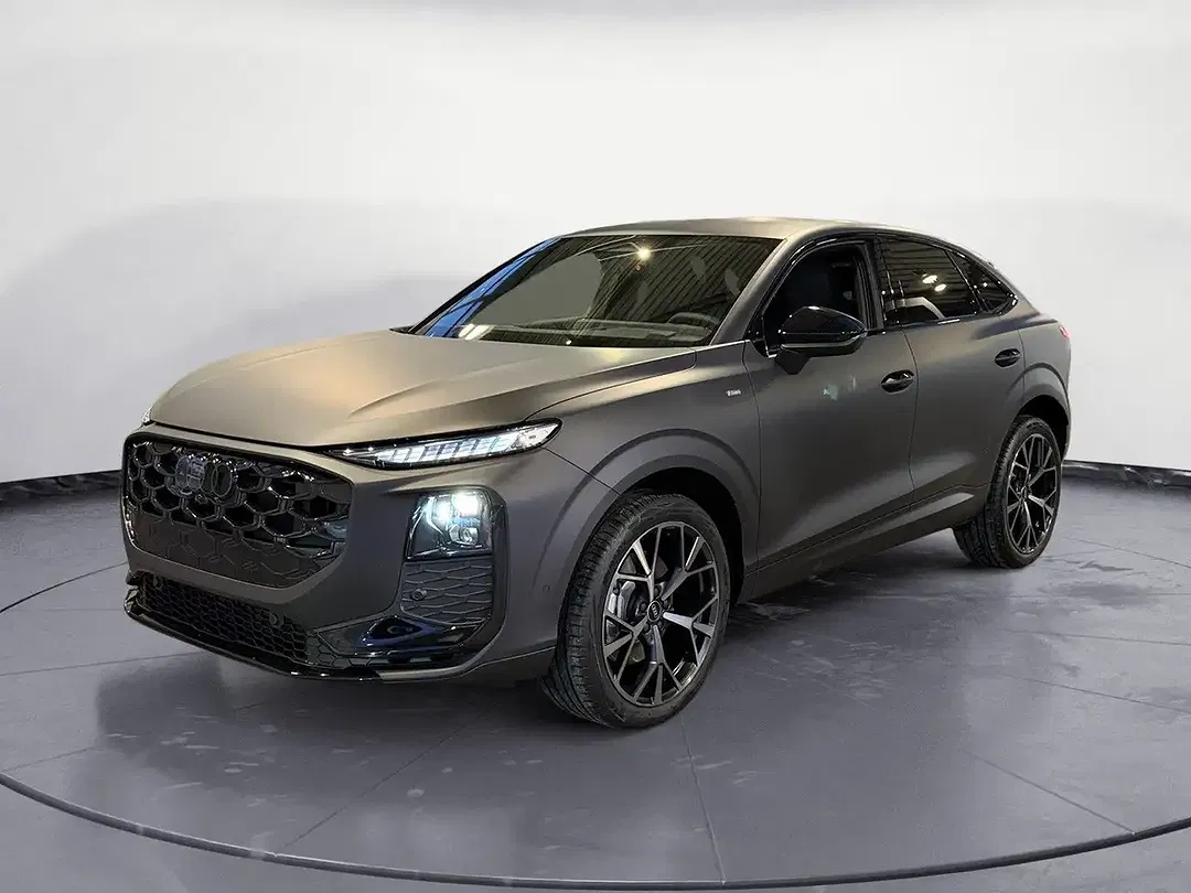 Audi Q3 - Thumbnail 2