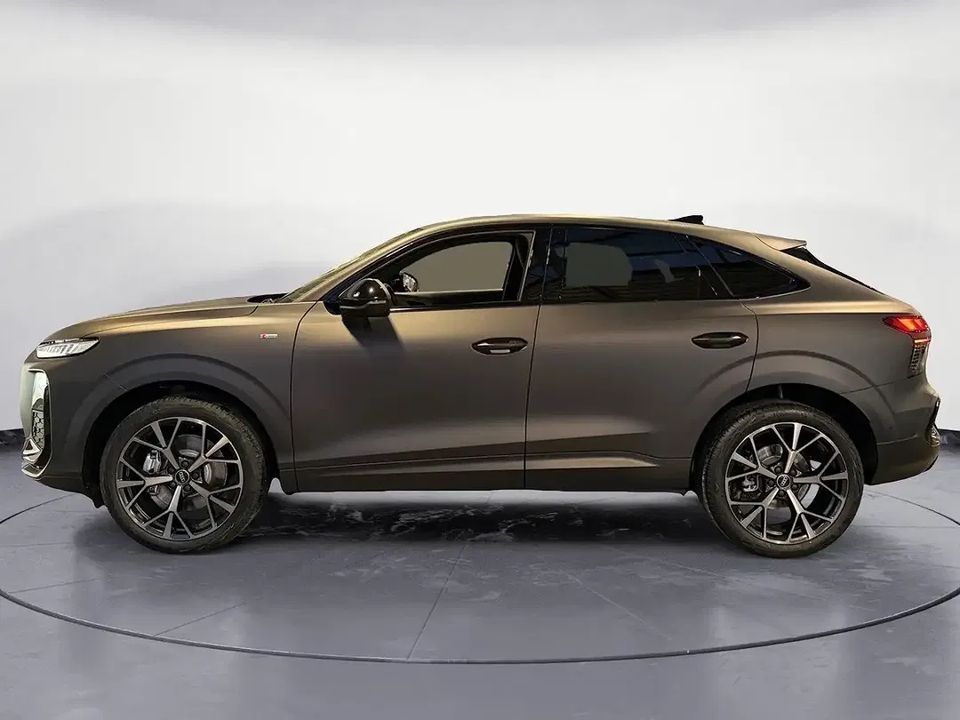 Audi Q3 - Thumbnail 4