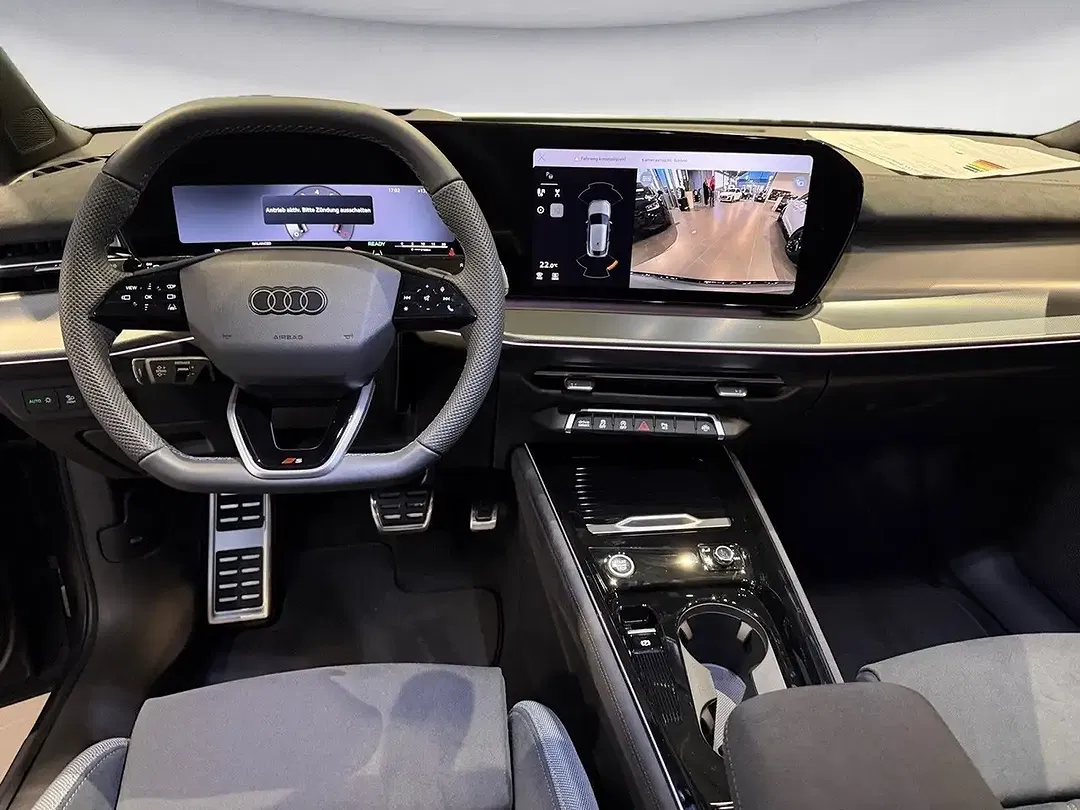 Audi Q3 - Thumbnail 8