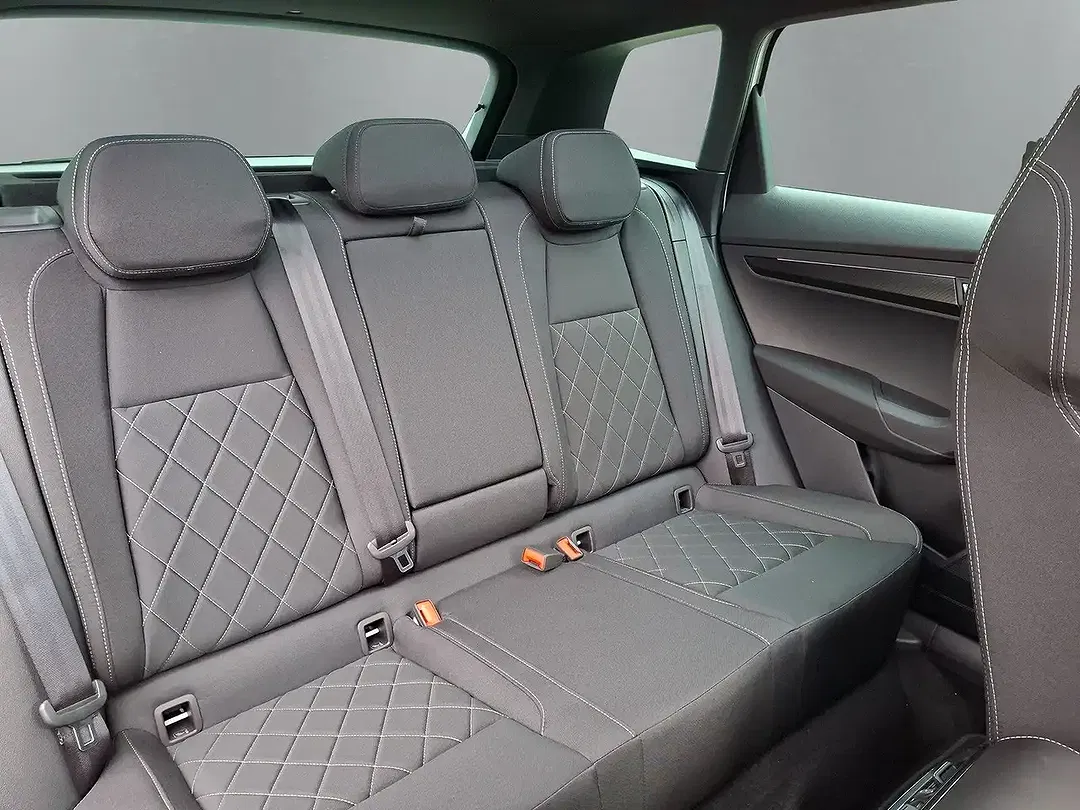 Skoda Karoq - Thumbnail 12