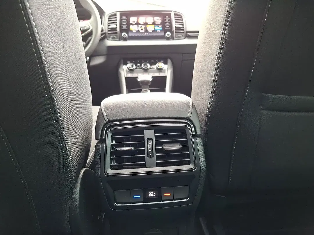 Skoda Karoq - Thumbnail 14