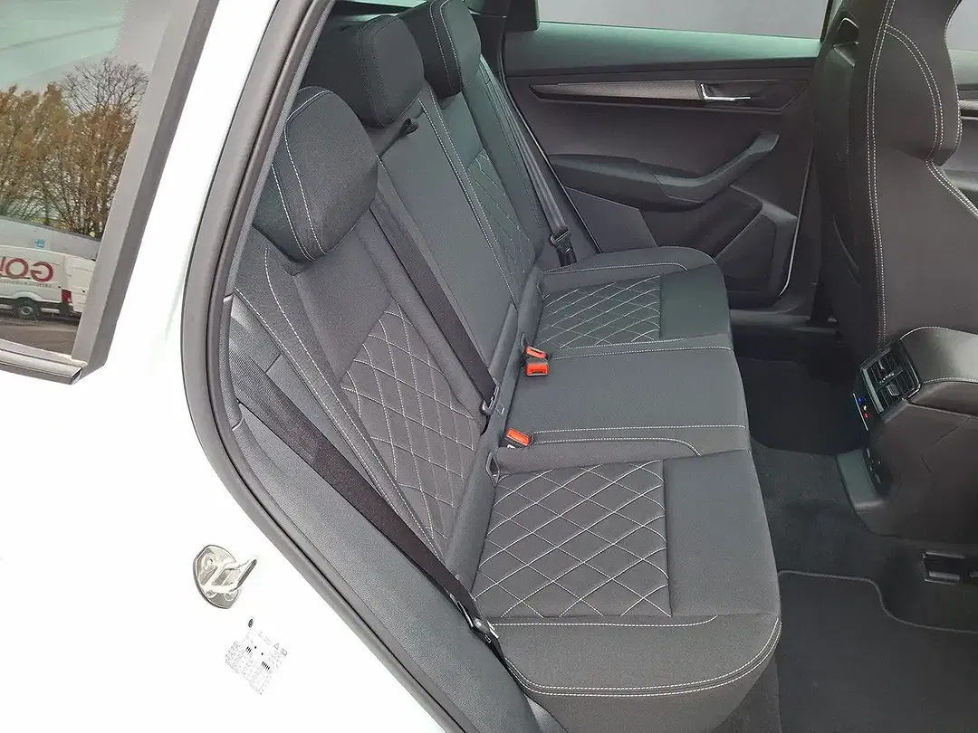 Skoda Karoq - Thumbnail 15
