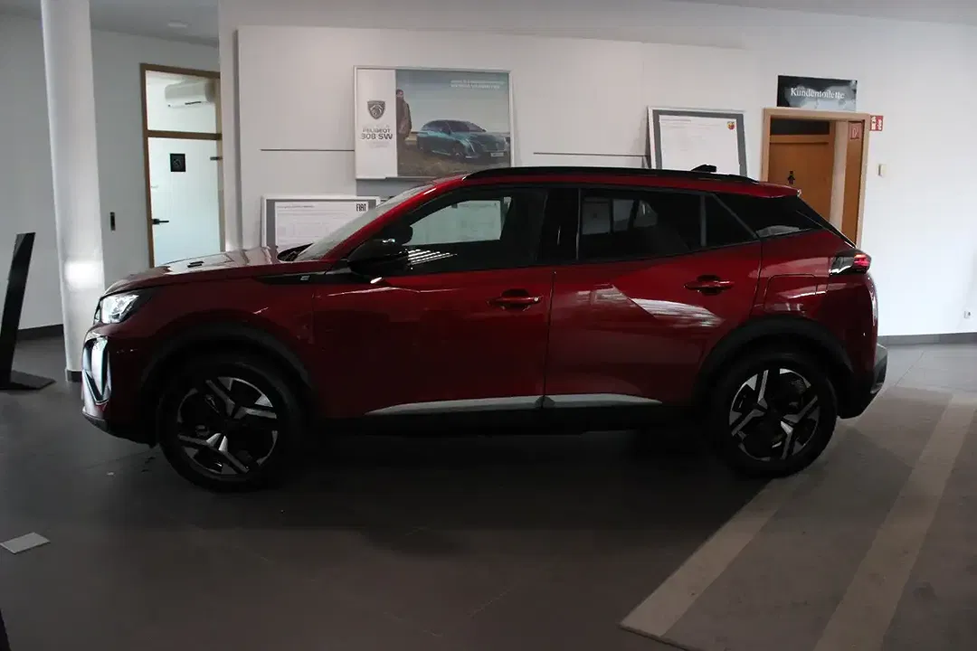 Peugeot 2008 - Thumbnail 5
