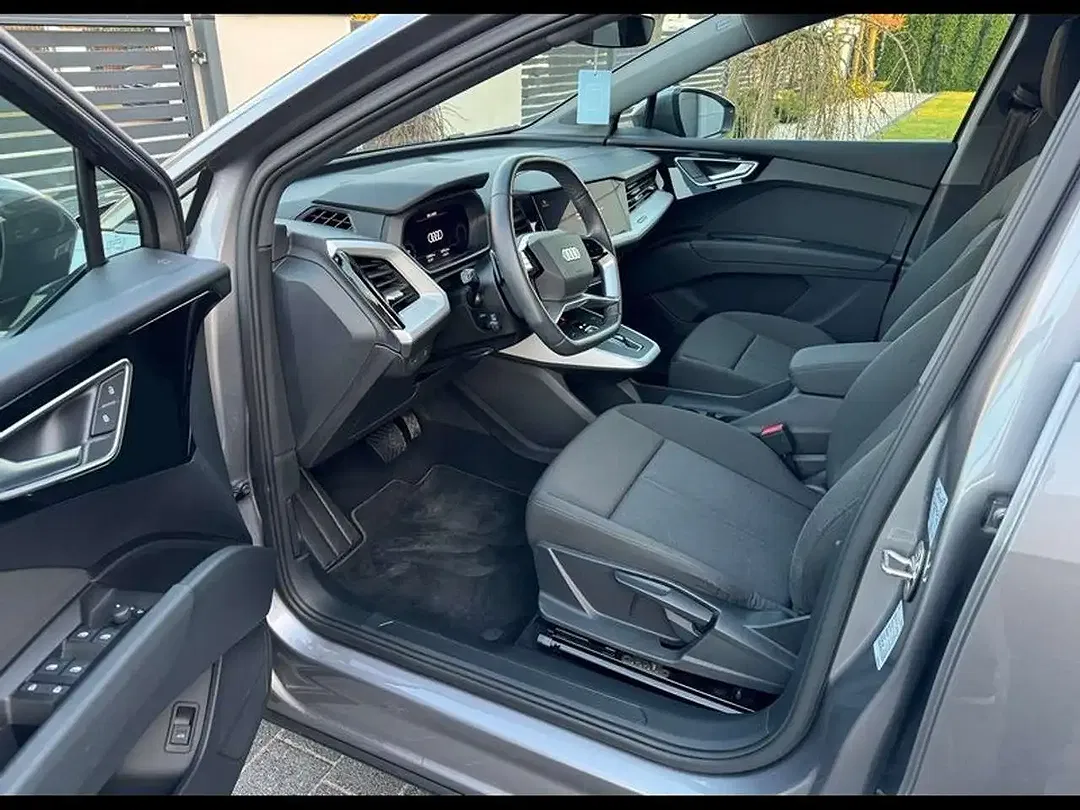 Audi Q4 e-tron - Thumbnail 11
