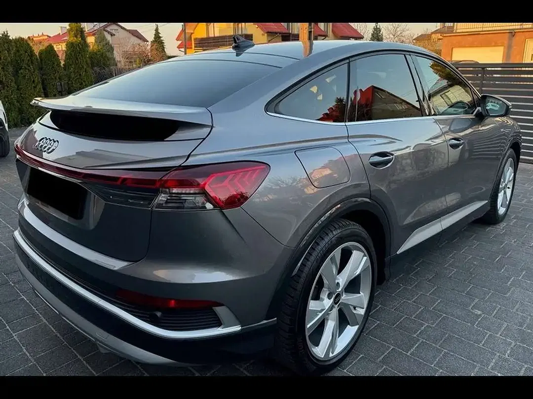 Audi Q4 e-tron - Thumbnail 8