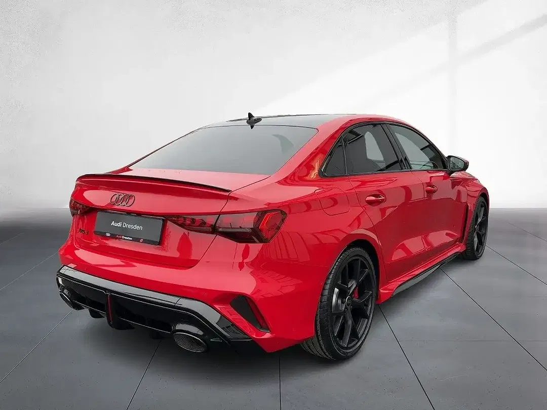 Audi RS3 - Thumbnail 2