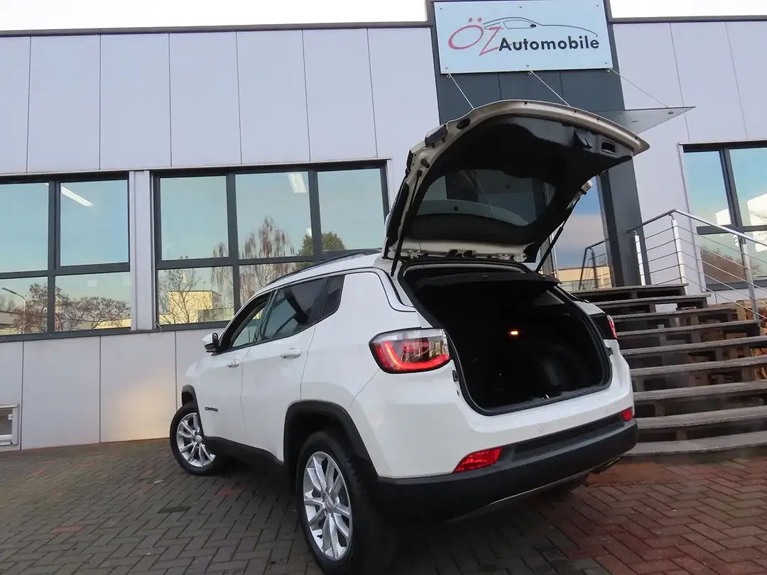 Jeep Compass - Thumbnail 10