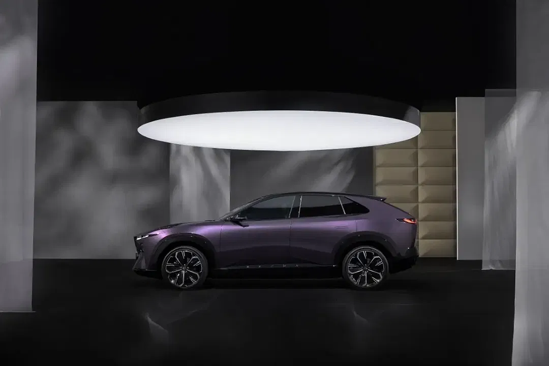 Mazda CX-6e - Thumbnail 3