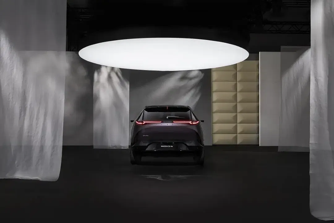 Mazda CX-6e - Thumbnail 5