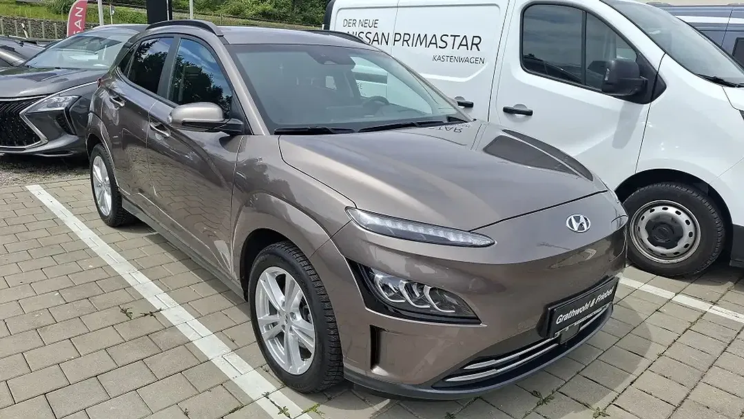 Hyundai KONA - Thumbnail 3
