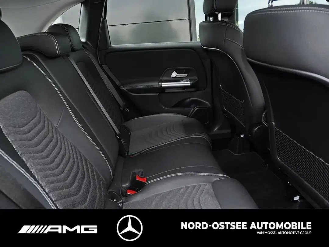 Mercedes-Benz B 200 - Thumbnail 13