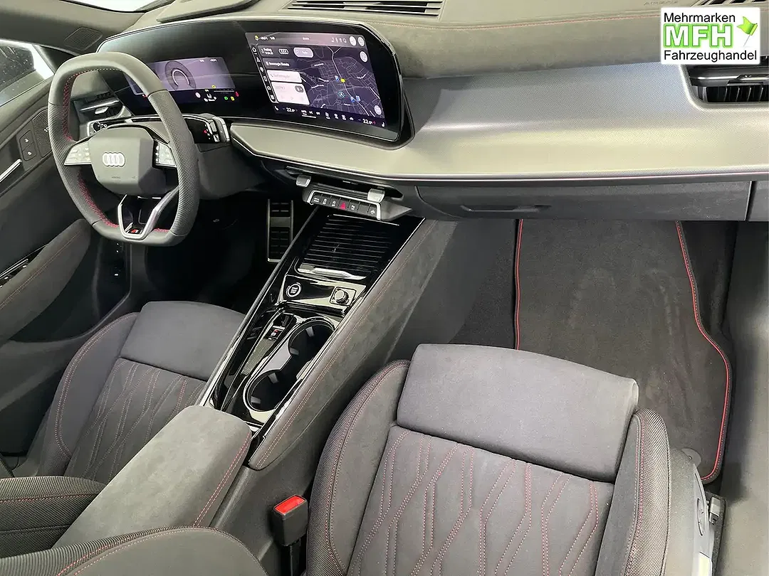 Audi Q3 - Thumbnail 13