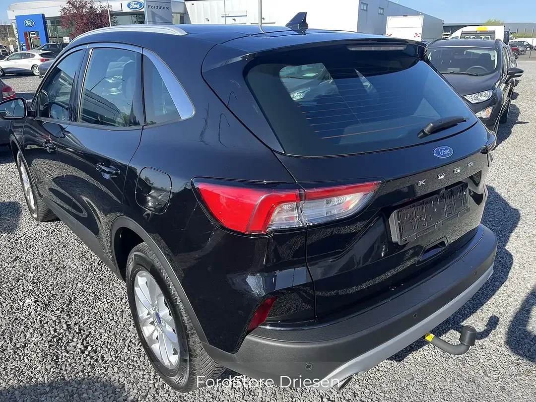 Ford Kuga - Thumbnail 4
