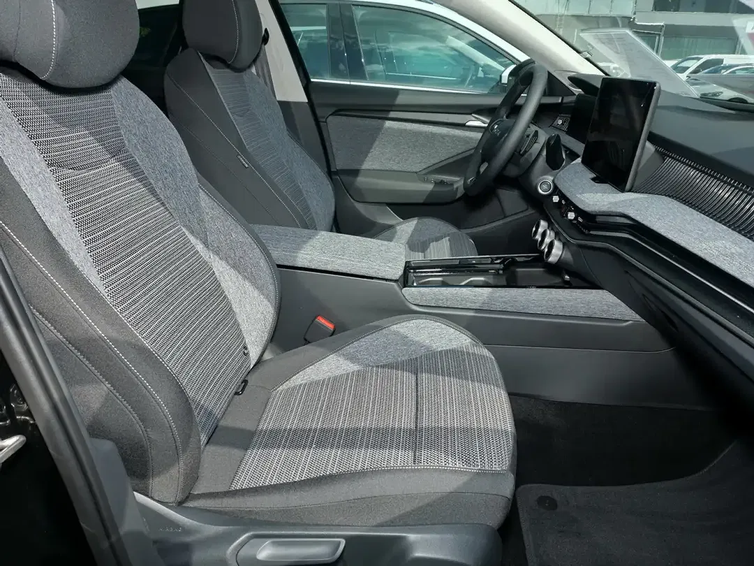 Skoda Superb - Thumbnail 4
