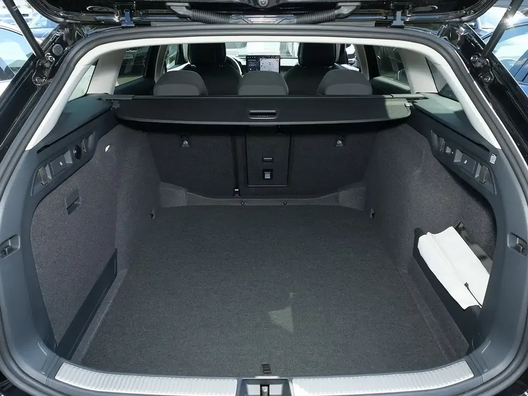 Skoda Superb - Thumbnail 9