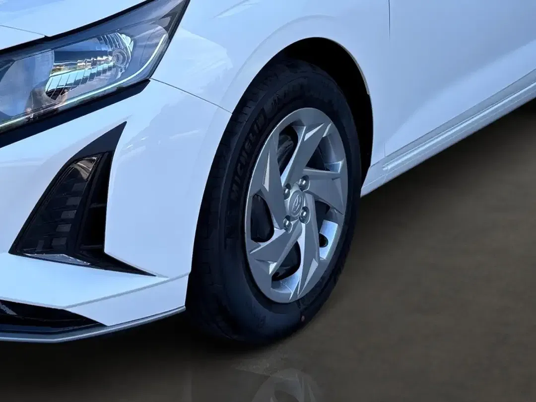 Hyundai i20 - Thumbnail 6