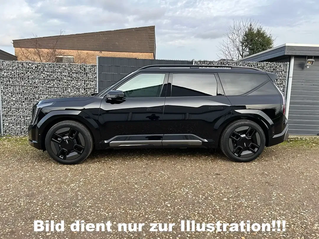 Kia EV9 - Thumbnail 3