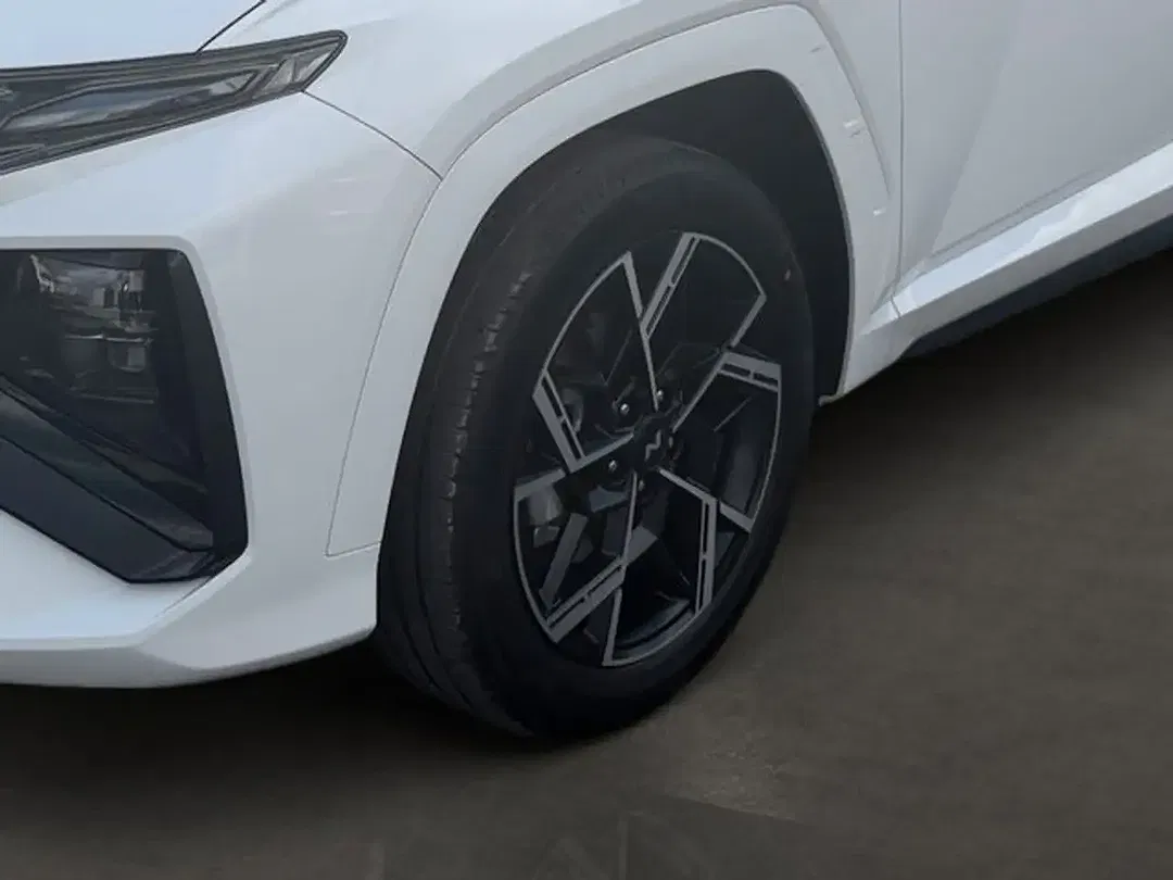 Hyundai TUCSON - Thumbnail 6