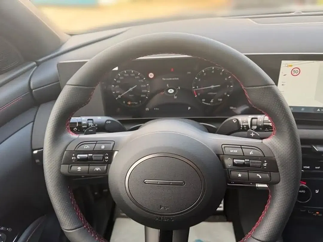 Hyundai TUCSON - Thumbnail 8
