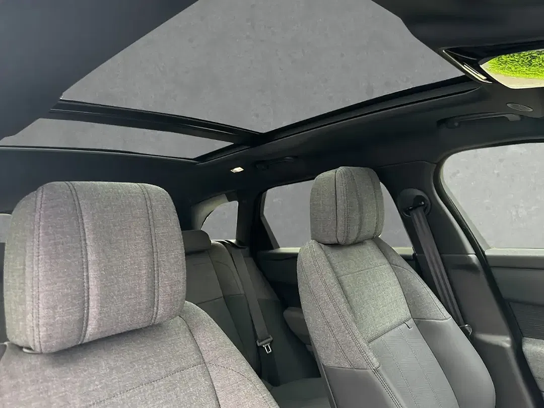Land Rover Range Rover Velar - Thumbnail 12