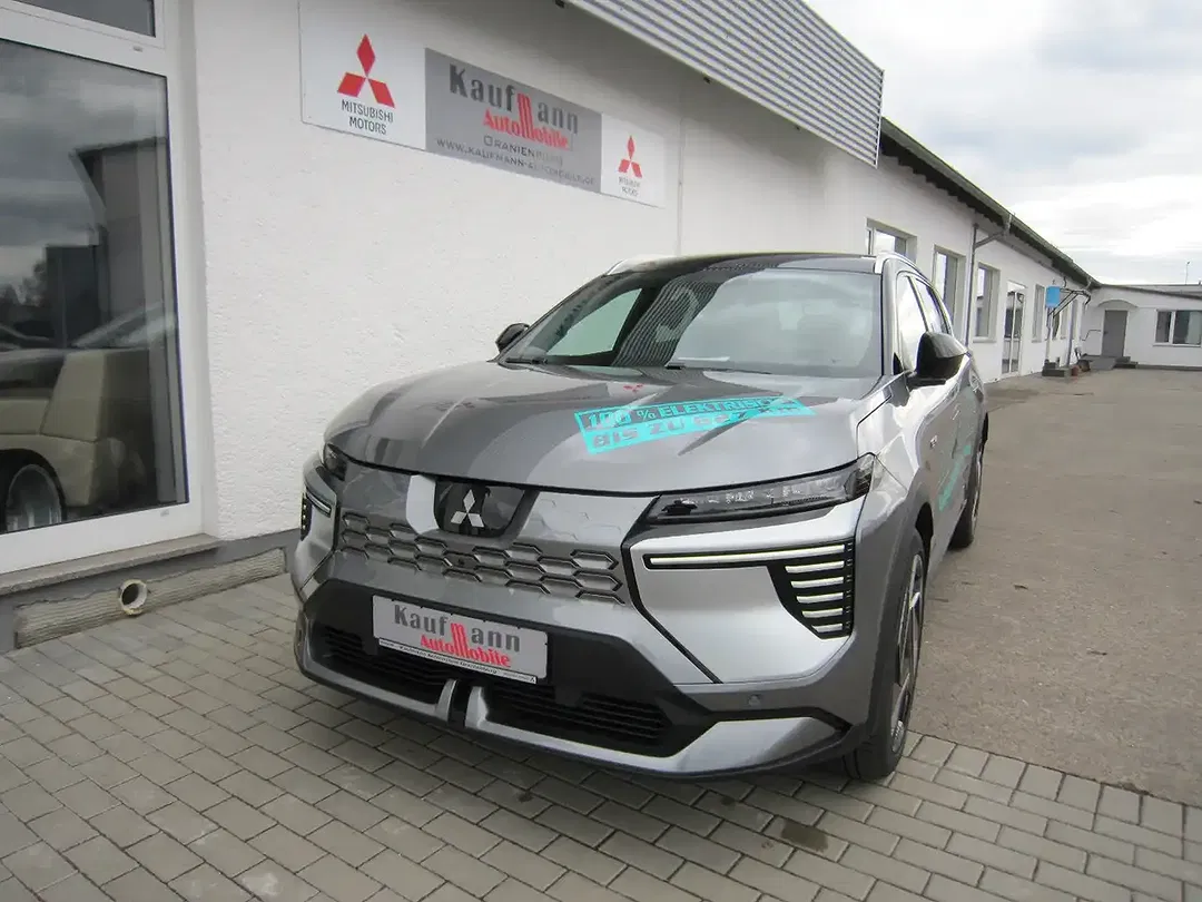 Mitsubishi Eclipse Cross - Thumbnail 1