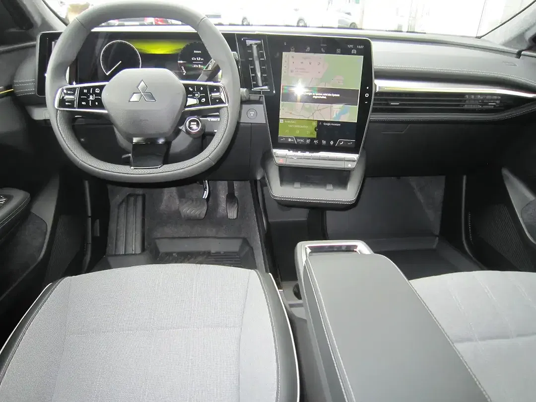 Mitsubishi Eclipse Cross - Thumbnail 13