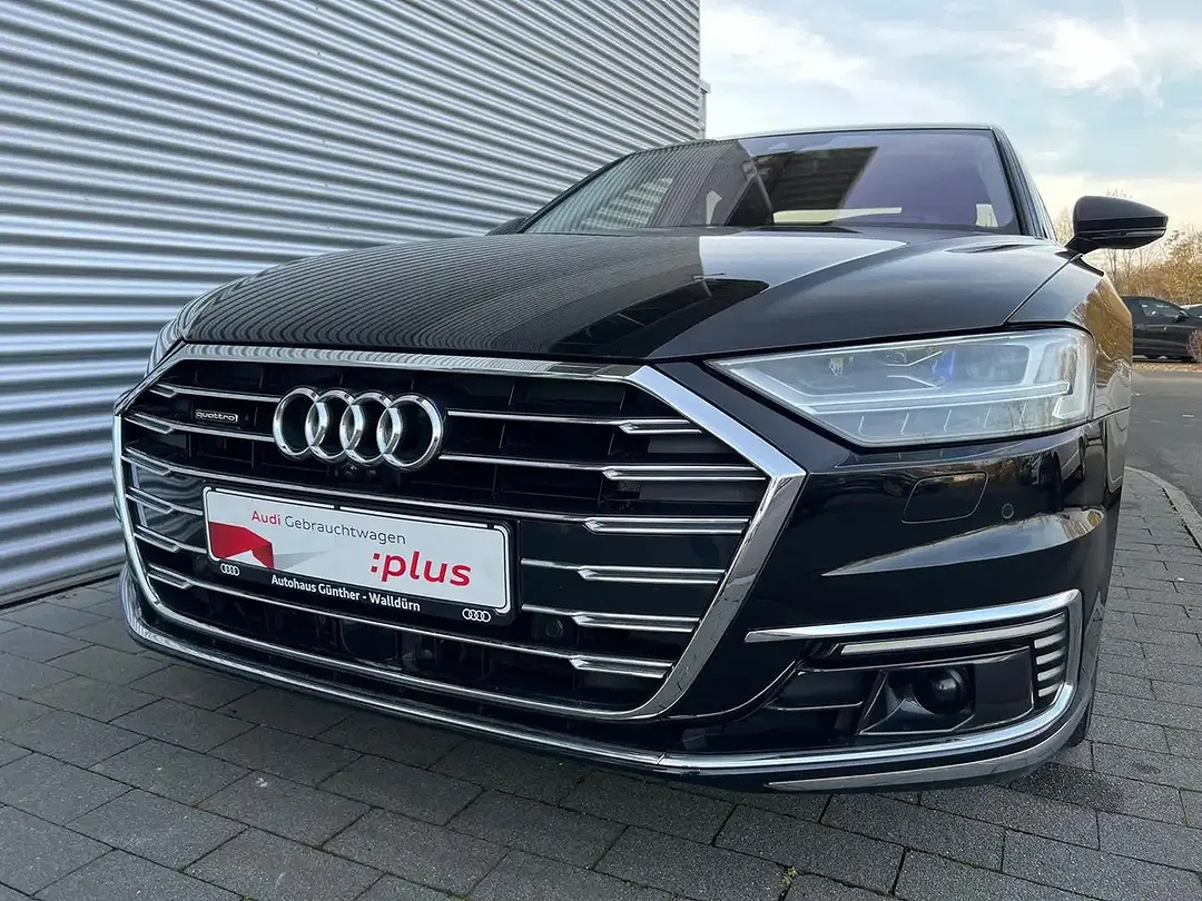 Audi A8 - Thumbnail 6