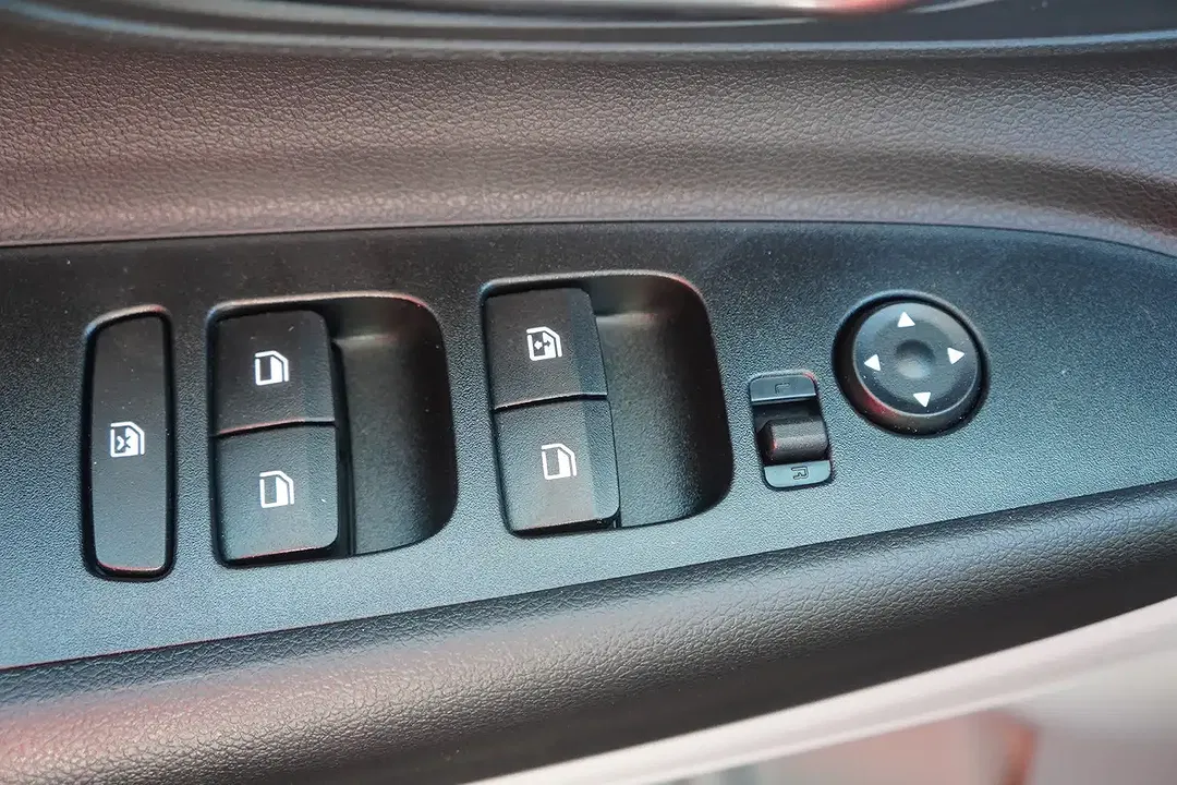 Hyundai i20 - Thumbnail 14