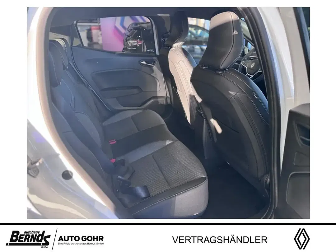 Renault Clio - Thumbnail 4