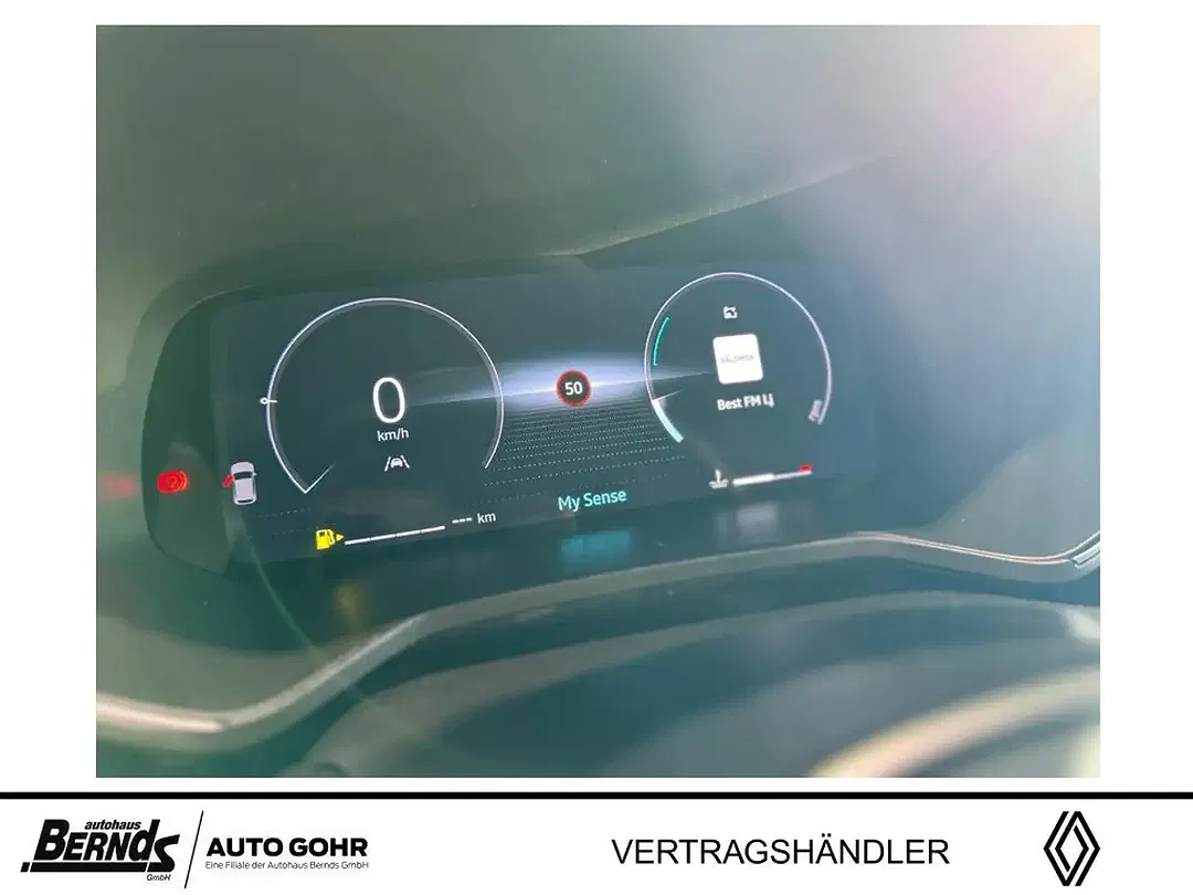 Renault Clio - Thumbnail 8