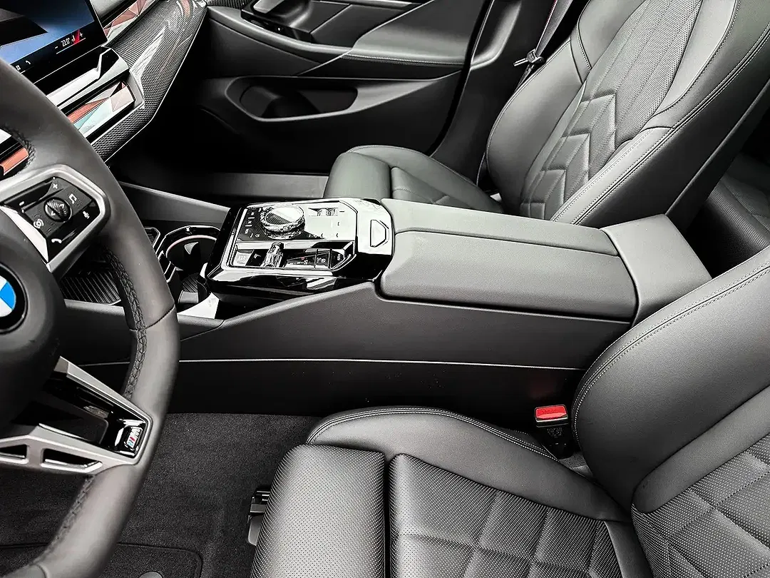BMW 520 - Thumbnail 13