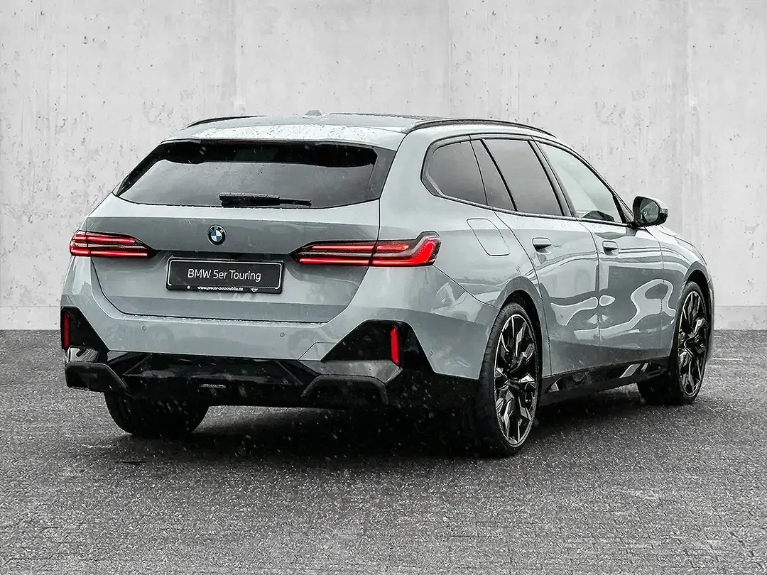 BMW 520 - Thumbnail 2