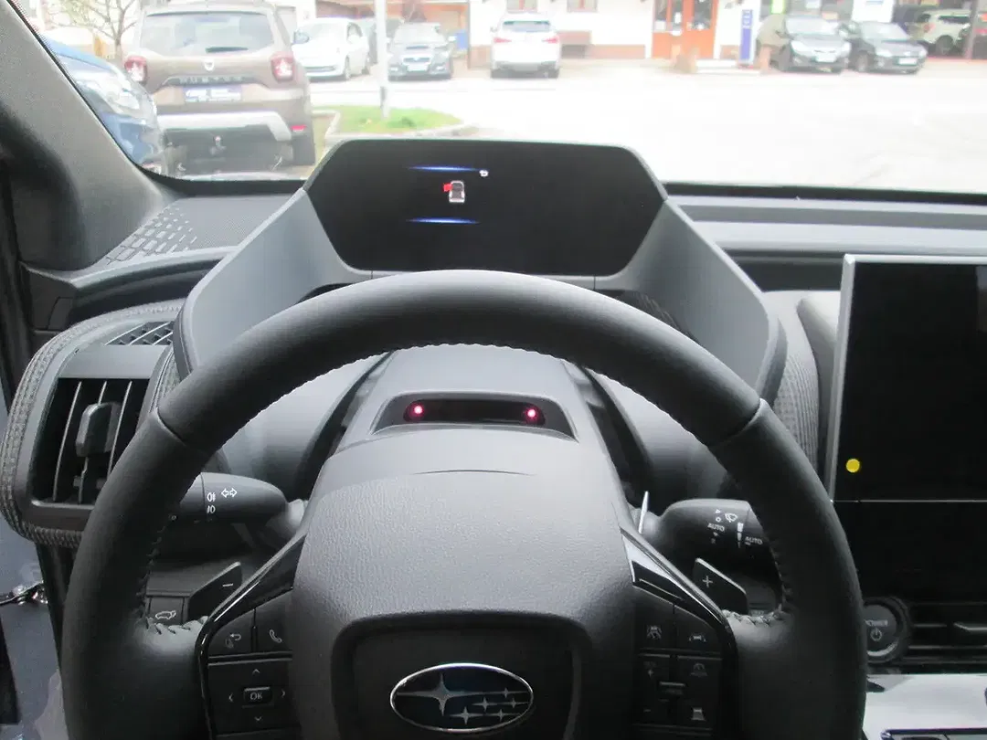 Subaru Solterra - Thumbnail 11