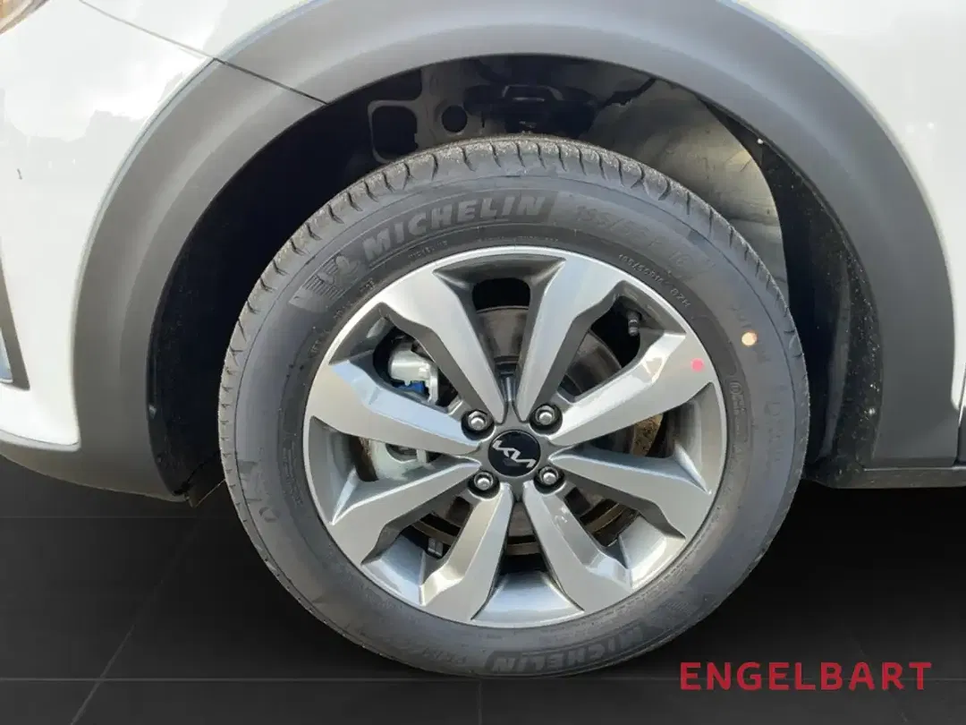 Kia Stonic - Thumbnail 15