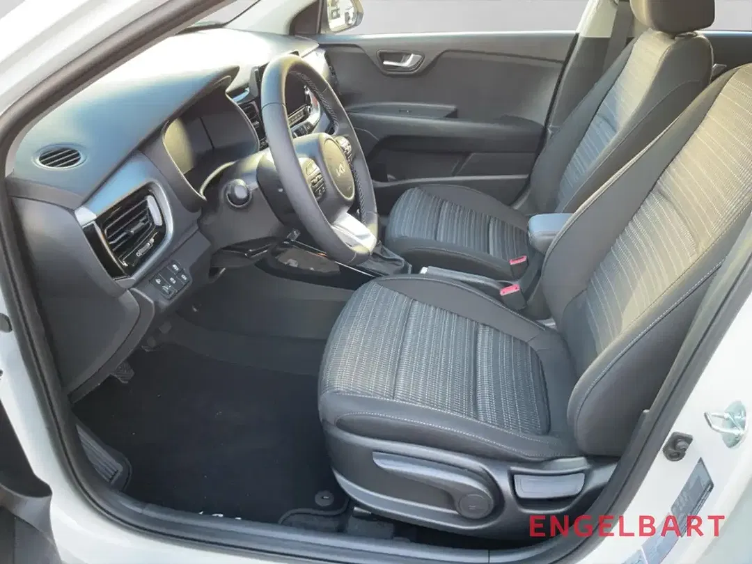 Kia Stonic - Thumbnail 7