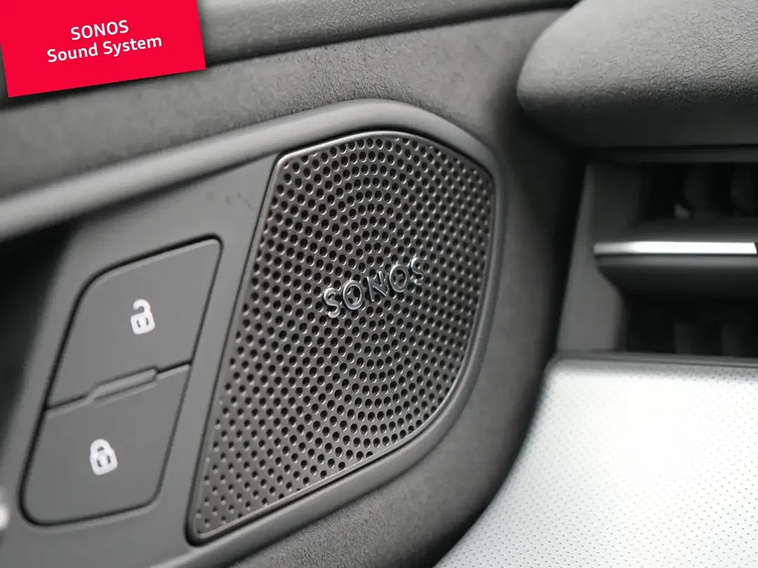 Audi Q3 - Thumbnail 4