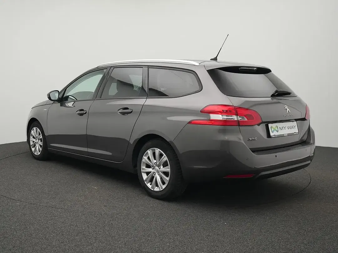 Peugeot 308 - Thumbnail 4