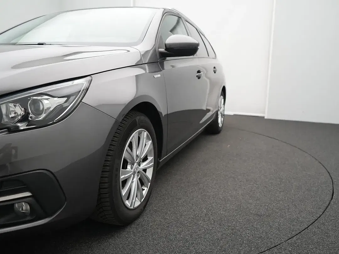 Peugeot 308 - Thumbnail 5