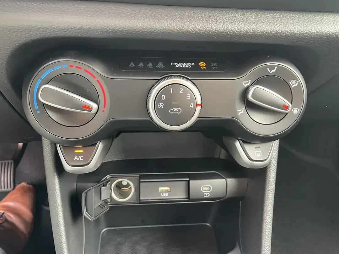 Kia Picanto - Thumbnail 11
