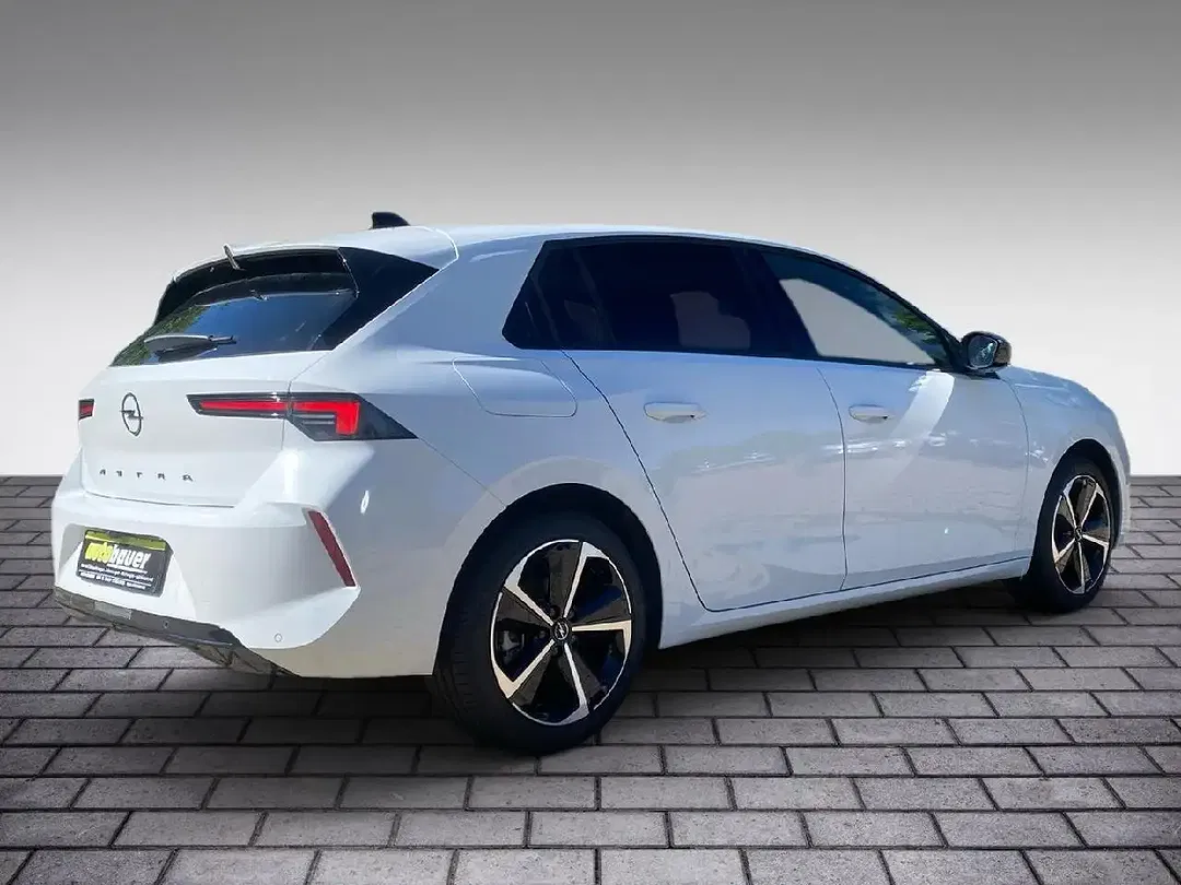 Opel Astra - Thumbnail 3